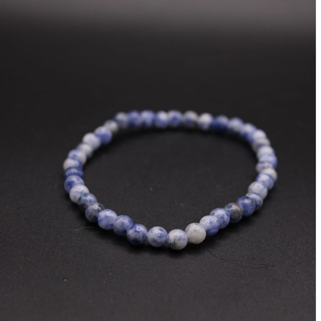 Bracelet en Sodalite- Communication, Concentration ,Sérénité