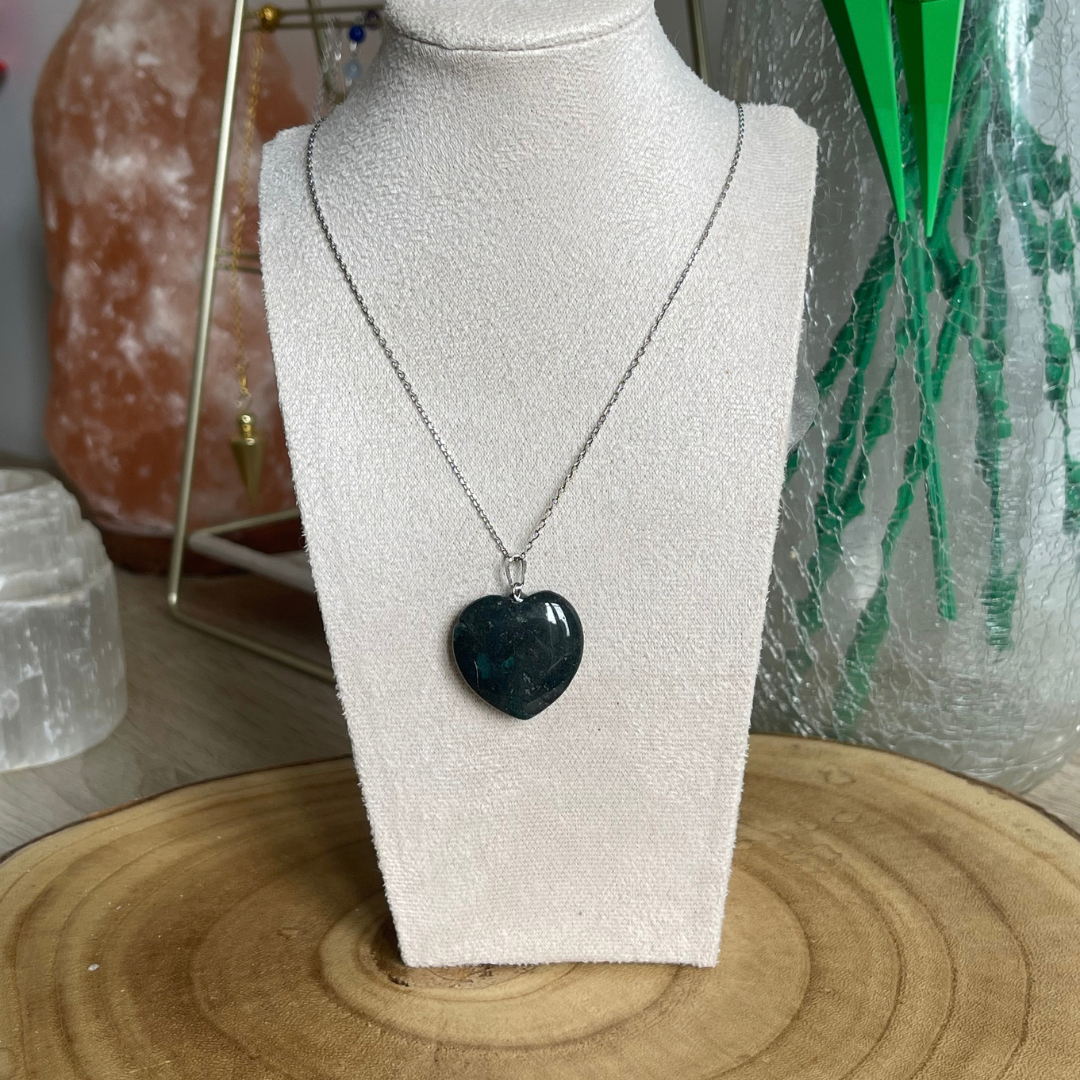 Pendentif Cœur en Agate Mousse Naturelle – Harmonie & Renouveau