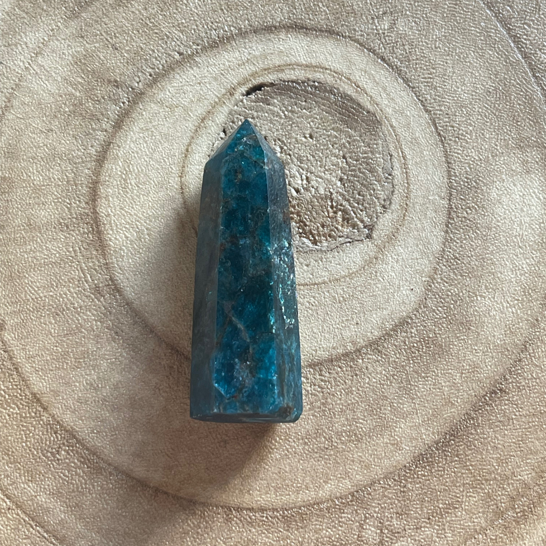 Pointe en Apatite Bleue- Harmonie, Calme , Communication ,Sérénité