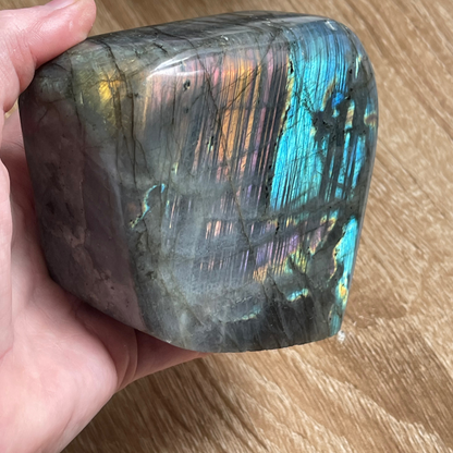 Labradorite Debout Qualité AAA - Gestion émotion, Protection