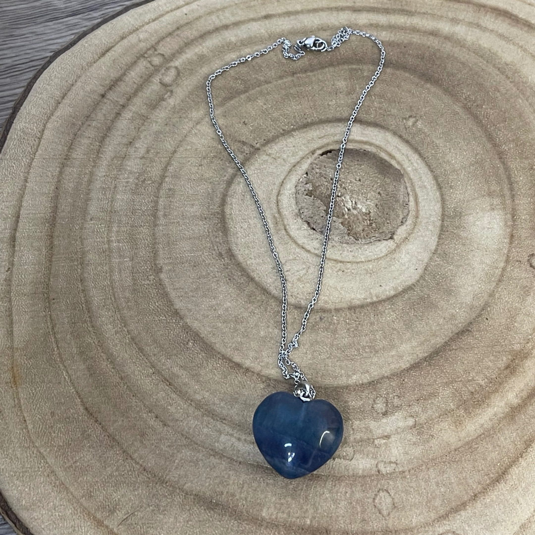 Pendentif Cœur en Fluorite - Clarté et Équilibre