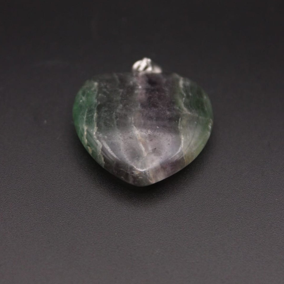 Pendentif Cœur en Fluorite - Clarté et Équilibre