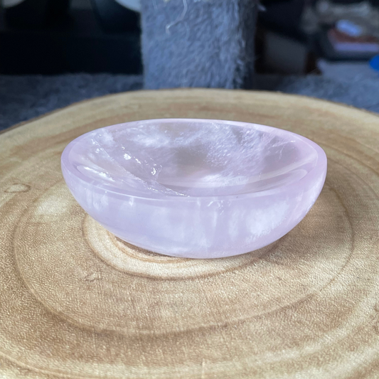 Coupelle en Quartz Rose – Amour ; Douceur Émotionnelle