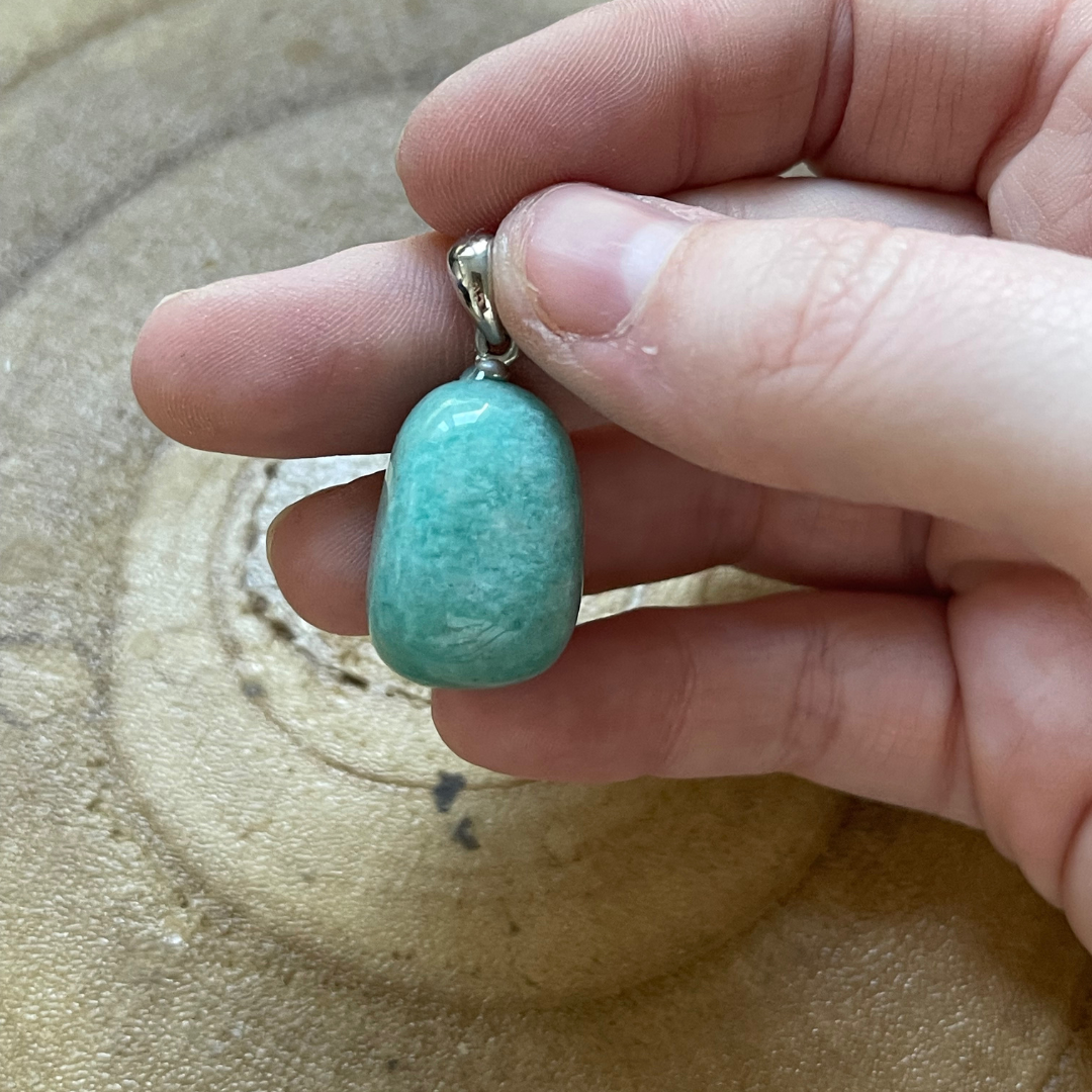 💚 Pendentif en Amazonite – Communication & Harmonie
