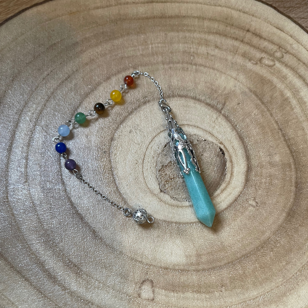 Pendule en Aventurine Verte avec Chaîne 7 Chakras